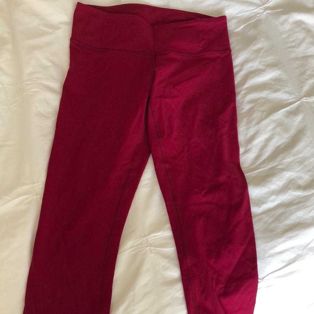 Lululemon Wunder Under Crop Raspberry Size 6